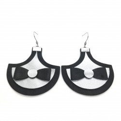 Cercei handmade din piele...